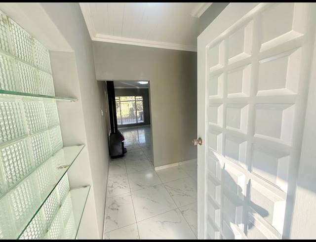 3 BEDROOM HOUSE FOR SALE IN FLORA GARDENS